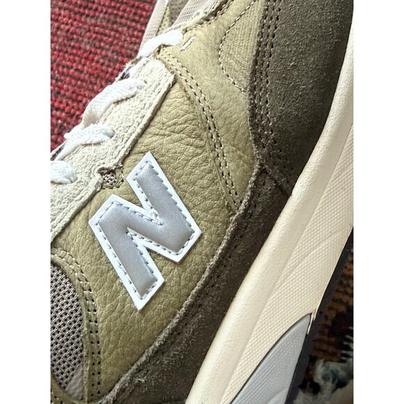 New Balance Numeric Reynolds 933 \